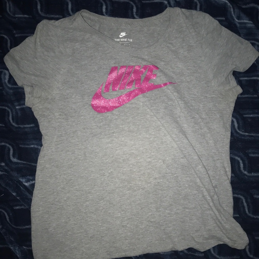 Kids nike t-shirt